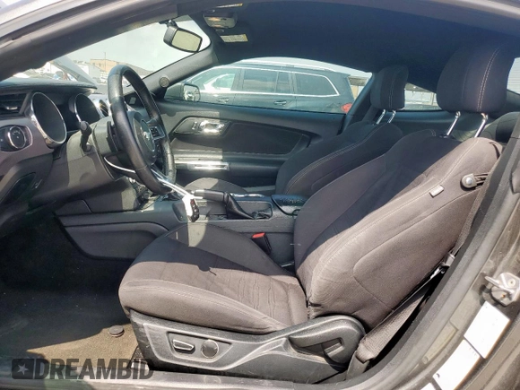 2016 Ford Mustang EcoBoost z VIN 1FA6P8THXG5272564, wystawiony jako Copart lot #57623975 z przebiegiem 167 472 mil mil oraz Szkoda całkowita • Salvage title. Historia ofert i sprzedaży dostępna na DreamBid. Obrazek 7.