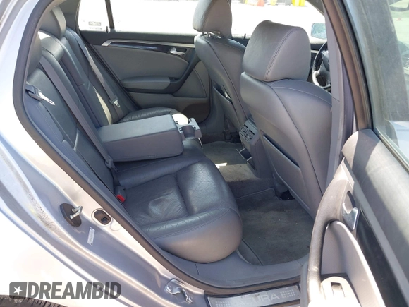 2004 Acura TL with VIN 19UUA66254A008302, listed as a IAAI auction lot 41997802 with 208,612 mi miles. Bid and sale history available at carsss.com. Image 8.