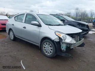 2019 Nissan Versa Sedan SV with VIN 3N1CN7AP1KL815688, listed as a IAAI auction lot 41955017 with 72,151 mi miles. Bid and sale history available at carsss.com. Image 1.