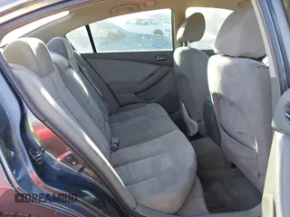 2007 Nissan Altima 2.5 with VIN 1N4AL21E87C213018, listed as a IAAI auction lot 40932058 with 195,817 mi miles. Bid and sale history available at carsss.com. Image 8.