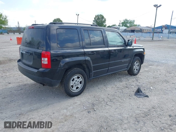 2015 Jeep Patriot Altitude z VIN 1C4NJRBB5FD189414, wystawiony jako IAAI lot #42390185 z przebiegiem 125 344 mil mil oraz . Historia ofert i sprzedaży dostępna na DreamBid. Obrazek 4.