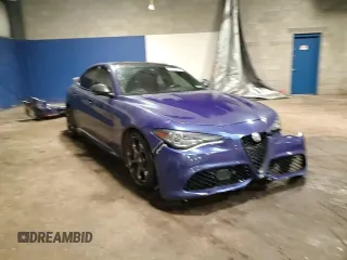 2020 Alfa Romeo Giulia Ti Sport with VIN ZARFAMBN2L7626139, listed as a Copart auction lot 60708035 with 65,270 mi miles and Salvage title. Bid and sale history available at DreamBid. Image 14.