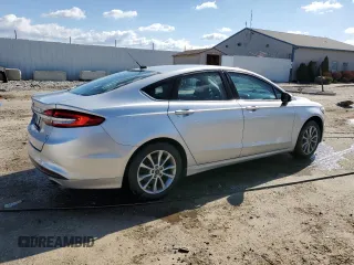2017 Ford Fusion SE with VIN 3FA6P0HD5HR186567, listed as a Copart auction lot 50250495 with 61,053 mi miles and Salvage title. Bid and sale history available at DreamBid. Image 3.