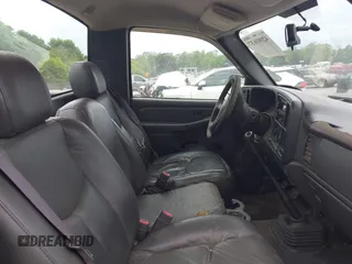 2006 Chevrolet Silverado 1500 Work Truck with VIN 3GCEC14X36G234728, listed as a IAAI auction lot 42081637 with 365,881 mi miles and . Bid and sale history available at DreamBid. Image 5.