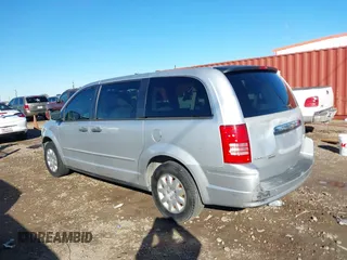 2008 Chrysler Town & Country LX with VIN 2A8HR44H38R115587, listed as a IAAI auction lot 41035823 with 167,564 mi miles and . Bid and sale history available at DreamBid. Image 14.