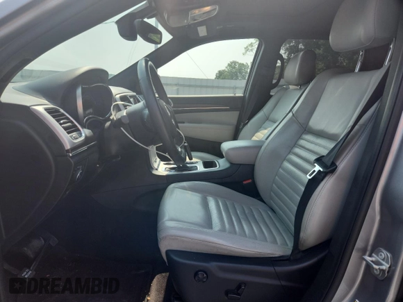 2018 Jeep Grand Cherokee Limited z VIN 1C4RJEBG4JC281330, wystawiony jako Copart lot #57954545 z przebiegiem 63 035 mil mil oraz Szkoda całkowita • Salvage title. Historia ofert i sprzedaży dostępna na DreamBid. Obrazek 7.