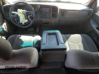2004 GMC Sierra 1500 SLE z VIN 2GTEK13T541363075, wystawiony jako Copart lot #48901465 z przebiegiem 240 791 mil mil oraz Szkoda całkowita • Salvage title. Historia ofert i sprzedaży dostępna na DreamBid. Obrazek 8.