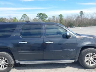 2013 Chevrolet Suburban LT with VIN 1GNSCJE07DR147780, listed as a IAAI auction lot 41666746 with 260,020 mi miles and . Bid and sale history available at DreamBid. Image 13.