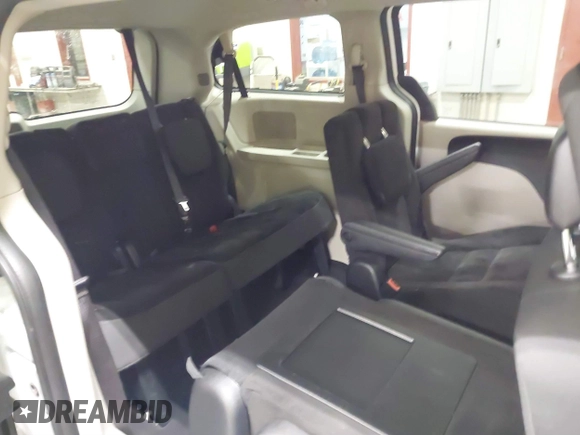 2018 Dodge Grand Caravan SE with VIN 2C4RDGBG5JR190786, listed as a IAAI auction lot 41603163 with 102,351 mi miles and . Bid and sale history available at DreamBid. Image 8.