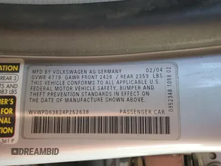 2004 Volkswagen Passat GLS z VIN WVWPD63B24P252638, wystawiony jako Copart lot #54247995 z przebiegiem 77 786 mil mil oraz Szkoda całkowita • Salvage title. Historia ofert i sprzedaży dostępna na DreamBid. Obrazek 12.