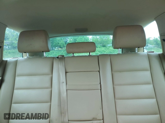 2010 Volkswagen Touareg VR6 with VIN WVGBF7A91AD001497, listed as a Copart auction lot 68234794 with 173,826 mi miles and Clean Title. Bid and sale history available at DreamBid. Image 10.