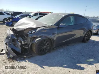 2021 Tesla Model Y Long Range z VIN 5YJYGDEE5MF211051, wystawiony jako Copart lot #49688555 z przebiegiem Nie podano mil oraz Szkoda całkowita • Salvage title. Historia ofert i sprzedaży dostępna na DreamBid. Obrazek 1.