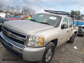 2008 Chevrolet Silverado 1500 LTZ with VIN 3GCEC13J78G168779, listed as a IAAI auction lot 41589457 with 250,207 mi miles. Bid and sale history available at carsss.com. Image 17.