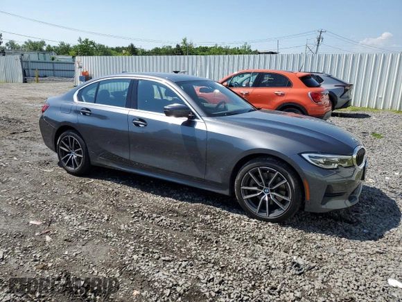 2021 BMW 3 Series 330i xDrive with VIN WBA5R7C00MFK50404, listed as a Copart auction lot 56010064 with 22,905 mi miles. Bid and sale history available at carsss.com. Image 4.