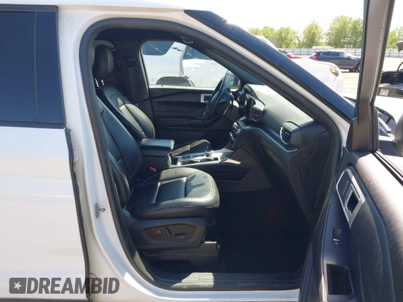 2020 Ford Explorer XLT z VIN 1FMSK7DH2LGA40180, wystawiony jako IAAI lot #42033405 z przebiegiem 89 092 mil mil oraz . Historia ofert i sprzedaży dostępna na DreamBid. Obrazek 5.