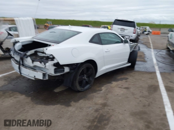 2014 Chevrolet Camaro SS with VIN 2G1FS1EWXE9226902, listed as a IAAI auction lot 41900970 with 79,688 mi miles. Bid and sale history available at carsss.com. Image 4.