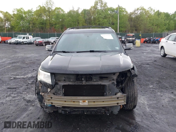 2017 Ford Explorer XLT with VIN 1FM5K8D83HGB84296, listed as a IAAI auction lot 42170542 with 118,335 mi miles and . Bid and sale history available at carsss.com. Image 13.