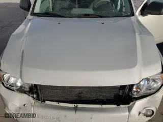 2009 Ford Escape XLT with VIN 1FMCU93G89KA56814, listed as a Copart auction lot 48733485 with 124,063 mi miles and Salvage Title. Bid and sale history available at carsss.com. Image 12.