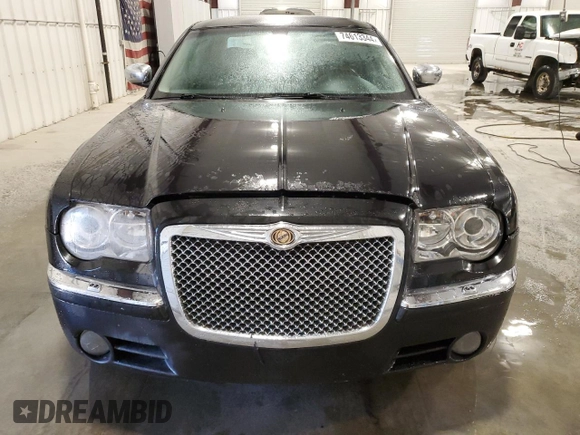 2006 Chrysler 300 C with VIN 2C3LK63H06H346022, listed as a Copart auction lot 74613344 with 200,509 mi miles and Salvage Title. Bid and sale history available at carsss.com. Image 5.