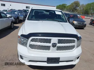 2014 Ram 1500 Express z VIN 1C6RR7KT3ES170854, wystawiony jako IAAI lot #42203099 z przebiegiem 207 634 mil mil oraz . Historia ofert i sprzedaży dostępna na DreamBid. Obrazek 6.