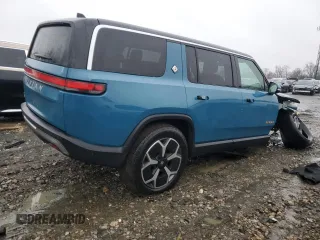 2024 Rivian R1S Adventure z VIN 7PDSGABA1RN031444, wystawiony jako Copart lot #43312765 z przebiegiem Nie podano mil oraz Szkody całkowita. Historia ofert i sprzedaży dostępna na DreamBid. Obrazek 3.
