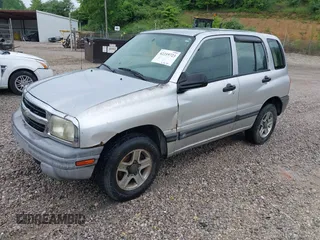 2004 Chevrolet Tracker z VIN 2CNBE134X46916014, wystawiony jako IAAI lot #42219723 z przebiegiem 206 172 mil mil oraz . Historia ofert i sprzedaży dostępna na DreamBid. Obrazek 2.
