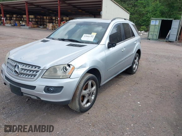 2008 Mercedes-Benz M 320 CDI with VIN 4JGBB22E28A408914, listed as a IAAI auction lot 42066714 with 194,706 mi miles and . Bid and sale history available at DreamBid. Image 2.