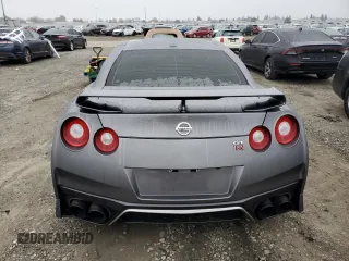 2017 Nissan GT-R Premium с VIN JN1AR5EF8HM820063, выставлен на аукционе Copart как лот 85703904 с пробегом Не указан миль и Списание • Salvage title. История ставок и продаж доступна на DreamBid. Изображение 6.