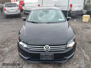 2014 Volkswagen Passat Wolfsburg Ed with VIN 1VWAT7A31EC098634, listed as a IAAI auction lot 41924146 with 80,872 mi miles. Bid and sale history available at carsss.com. Image 12.