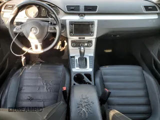 2012 Volkswagen CC Sport z VIN WVWMN7ANXCE515407, wystawiony jako Copart lot #52507705 z przebiegiem 181 036 mil mil oraz Szkoda całkowita • Salvage title. Historia ofert i sprzedaży dostępna na DreamBid. Obrazek 8.