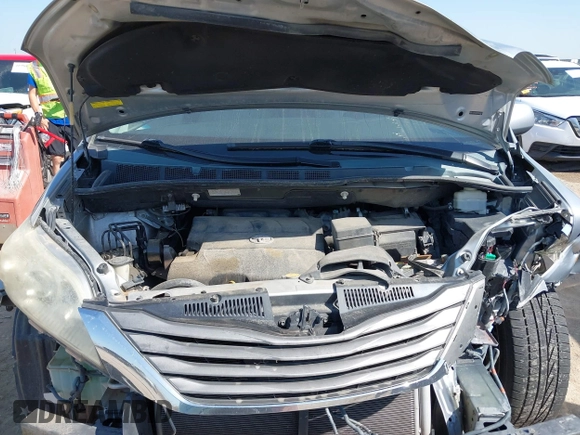 2011 Toyota Sienna XLE AAS with VIN 5TDYK3DC2BS048831, listed as a IAAI auction lot 42002556 with 231,906 mi miles and . Bid and sale history available at DreamBid. Image 10.