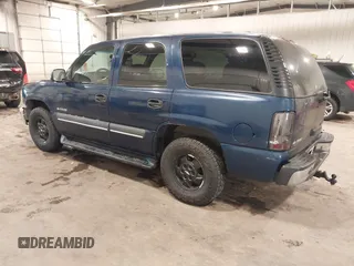2002 Chevrolet Tahoe LS with VIN 1GNEC13V32R141872, listed as a IAAI auction lot 40994532 with 207,626 mi miles. Bid and sale history available at carsss.com. Image 3.