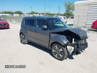 2016 Kia Soul ! with VIN KNDJX3A55G7372205, listed as a IAAI auction lot 41765370 with 81,800 mi miles. Bid and sale history available at carsss.com. Image 1.