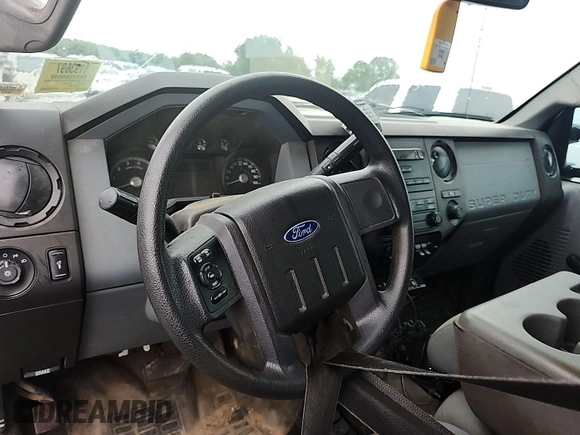 2015 Ford F-250 Lariat z VIN 1FT7W2B61FEC91968, wystawiony jako IAAI lot #42575818 z przebiegiem 171 621 mil mil oraz . Historia ofert i sprzedaży dostępna na DreamBid. Obrazek 9.