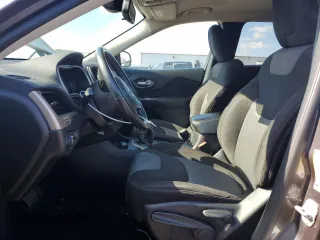 2014 Jeep Cherokee Altitude with VIN 1C4PJMCB6EW290636, listed as a Copart auction lot 46148335 with 160,118 mi miles and Salvage Title. Bid and sale history available at carsss.com. Image 7.
