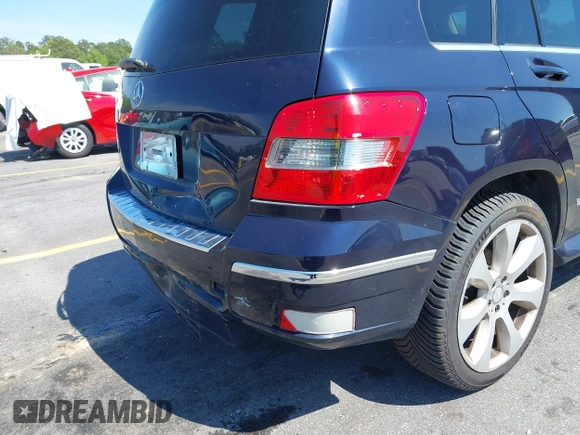 2010 Mercedes-Benz GLK 350 with VIN WDCGG5GB6AF483176, listed as a IAAI auction lot 42060673 with 143,287 mi miles and . Bid and sale history available at DreamBid. Image 13.