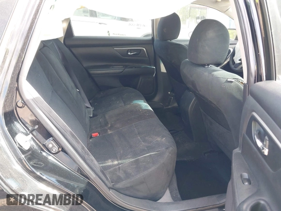 2015 Nissan Altima 2.5 S with VIN 1N4AL3AP7FC433935, listed as a IAAI auction lot 41932675 with 143,865 mi miles. Bid and sale history available at carsss.com. Image 8.