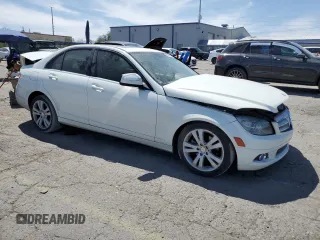 2008 Mercedes-Benz C 300 Sport z VIN WDDGF54X68R013950, wystawiony jako Copart lot #53388265 z przebiegiem 171 032 mil mil oraz Szkoda całkowita • Salvage title. Historia ofert i sprzedaży dostępna na DreamBid. Obrazek 4.