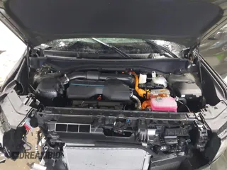 2025 Hyundai Santa Fe SEL z VIN 5NMP2DG12SH018839, wystawiony jako IAAI lot #41948222 z przebiegiem 11 798 mil mil oraz . Historia ofert i sprzedaży dostępna na DreamBid. Obrazek 10.