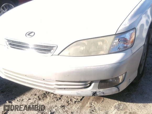 2001 Lexus ES with VIN JT8BF28GX10308569, listed as a IAAI auction lot 41159614 with 188,842 mi miles. Bid and sale history available at carsss.com. Image 6.