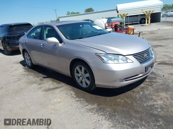 2008 Lexus ES 350 with VIN JTHBJ46G082176501, listed as a IAAI auction lot 41997839 with 209,815 mi miles. Bid and sale history available at carsss.com. Image 1.
