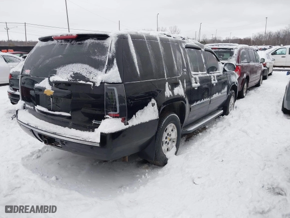 2012 Chevrolet Suburban LTZ with VIN 1GNSKKE75CR215742, listed as a IAAI auction lot 41236729 with 250,634 mi miles. Bid and sale history available at carsss.com. Image 4.
