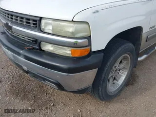 2002 Chevrolet Silverado 1500 LT with VIN 2GCEK19T821377914, listed as a IAAI auction lot 41955722 with 197,892 mi miles. Bid and sale history available at carsss.com. Image 6.