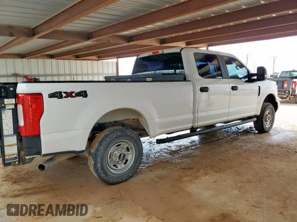 2019 Ford F-250 XL with VIN 1FT7W2B63KEE63945, listed as a Copart auction lot 62522555 with 200,096 mi miles and Clean title. Bid and sale history available at DreamBid. Image 3.