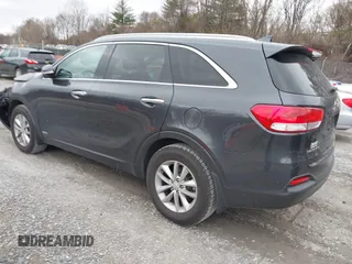 2017 Kia Sorento LX with VIN 5XYPGDA33HG333647, listed as a IAAI auction lot 41684357 with 93,841 mi miles. Bid and sale history available at carsss.com. Image 3.