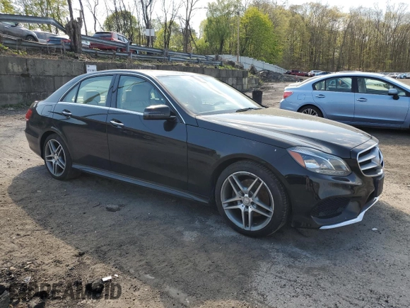 2015 Mercedes-Benz E 350 Luxury with VIN WDDHF8JB3FB118479, listed as a Copart auction lot 54302505 with 103,537 mi miles and Salvage Title. Bid and sale history available at DreamBid. Image 4.