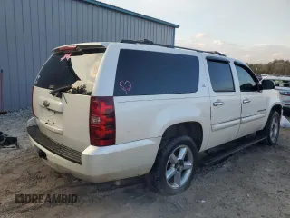 2008 Chevrolet Suburban LTZ z VIN 1GNFC16048R228113, wystawiony jako Copart lot #44743795 z przebiegiem 252 236 mil mil oraz Szkoda całkowita • Salvage title. Historia ofert i sprzedaży dostępna na DreamBid. Obrazek 3.