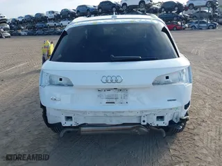 2020 Audi Q5 Premium with VIN WA1ANAFY2L2066089, listed as a IAAI auction lot 41934177 with 52,340 mi miles. Bid and sale history available at carsss.com. Image 17.