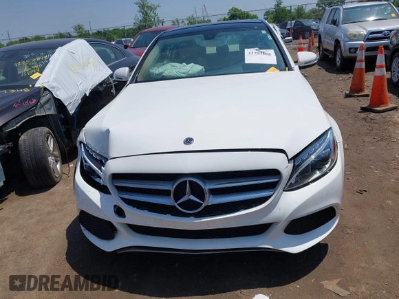 2018 Mercedes-Benz C 300 z VIN WDDWF4JB1JR420773, wystawiony jako IAAI lot #42381686 z przebiegiem Nie podano mil oraz . Historia ofert i sprzedaży dostępna na DreamBid. Obrazek 12.
