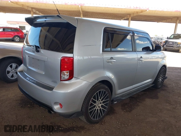 2014 Scion xB z VIN JTLZE4FE7EJ055408, wystawiony jako IAAI lot #42153105 z przebiegiem 122 995 mil mil oraz . Historia ofert i sprzedaży dostępna na DreamBid. Obrazek 4.